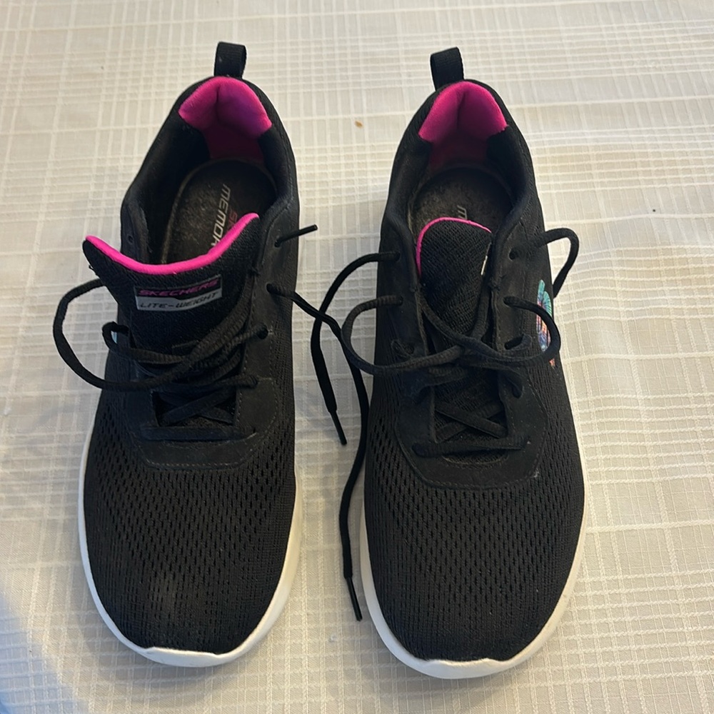 Skech-Air by Skechers. Memory Foam. Black with color. Size 10